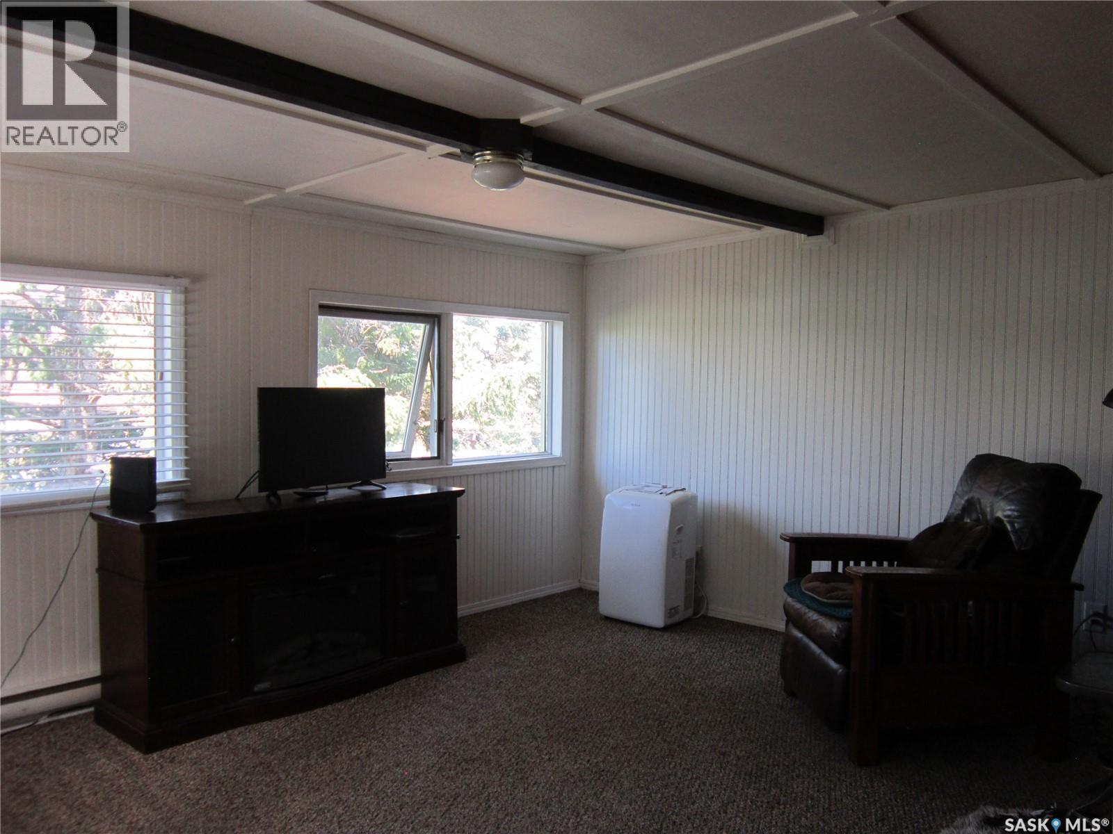 116 Riverside DRIVE - 19