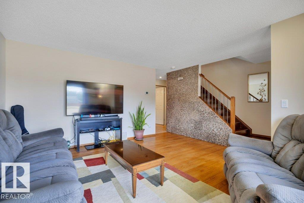 17927 92A ST NW - 5