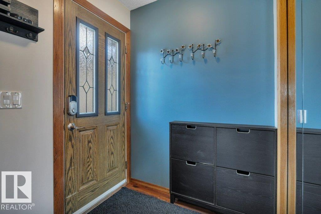 17927 92A ST NW - 33