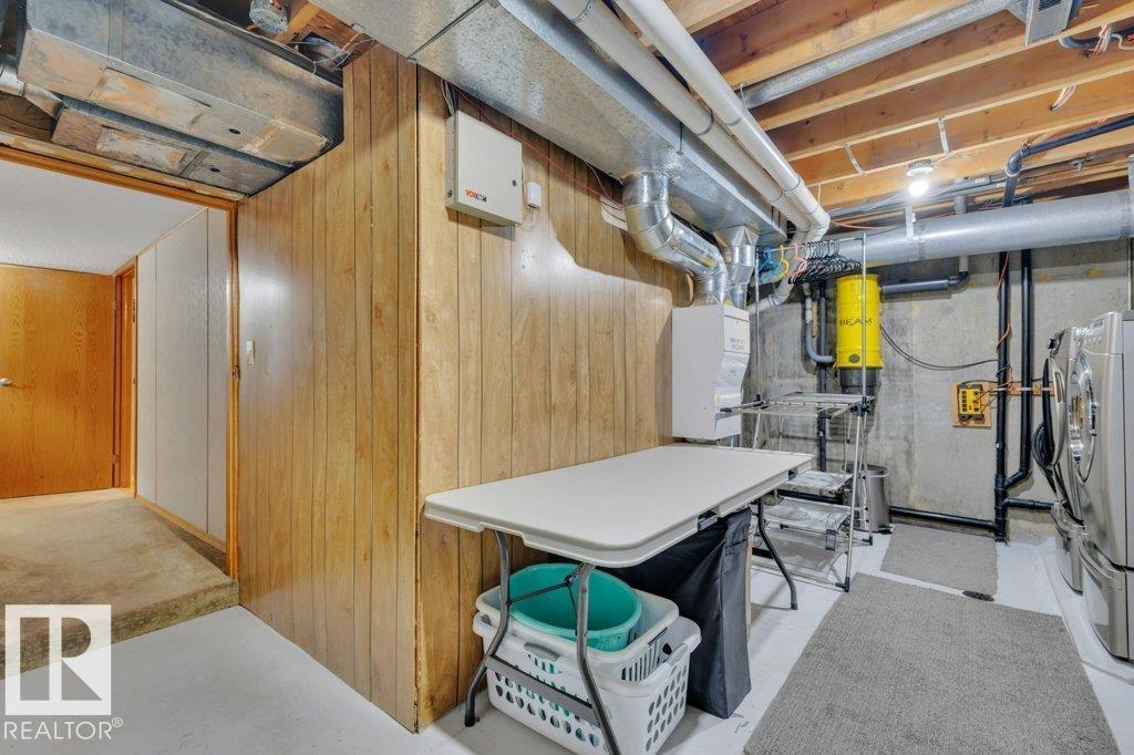 17927 92A ST NW - 30