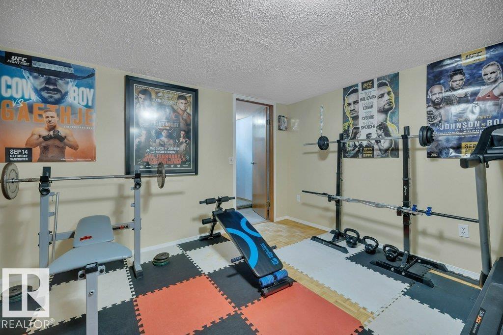 17927 92A ST NW - 29