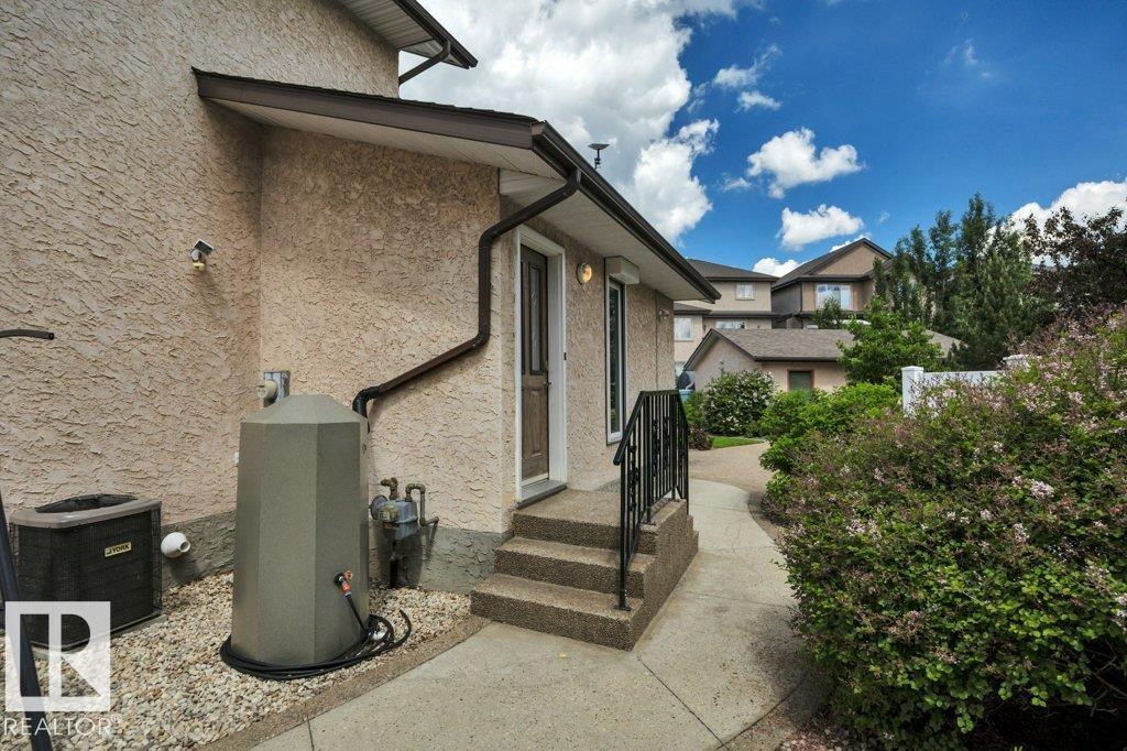17927 92A ST NW - 37