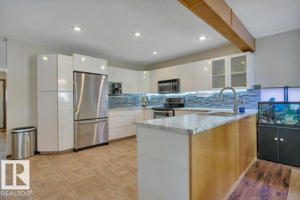 17927 92A ST NW - 9