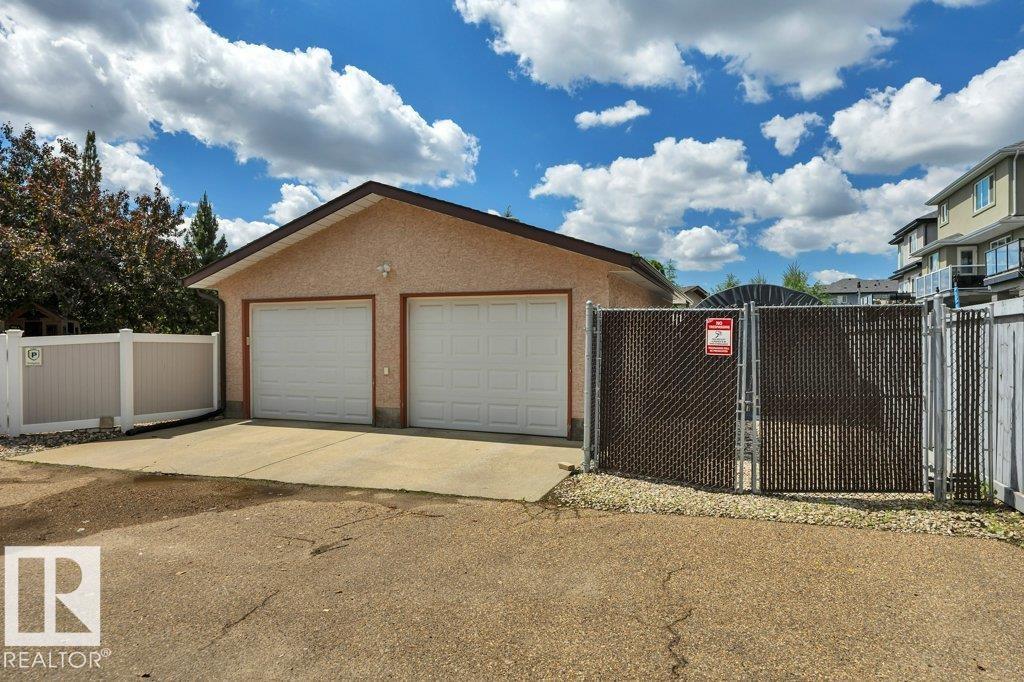 17927 92A ST NW - 50