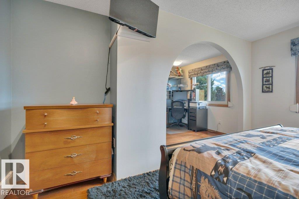 17927 92A ST NW - 19
