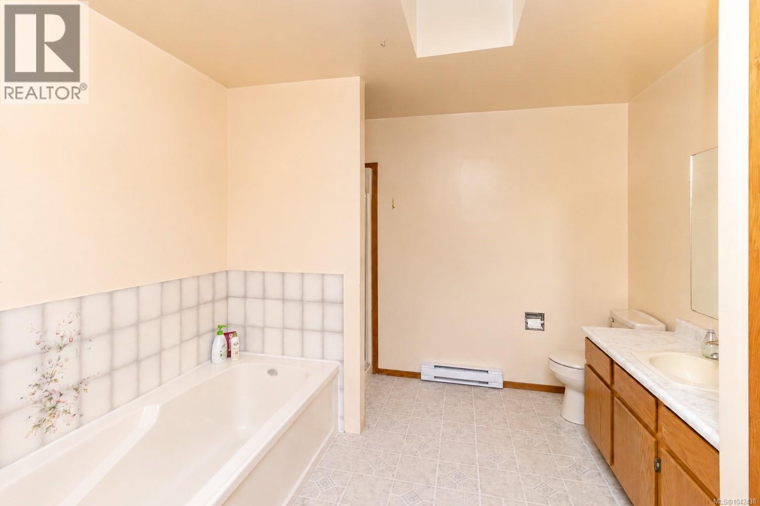3713 Holland Ave, Cobble Hill