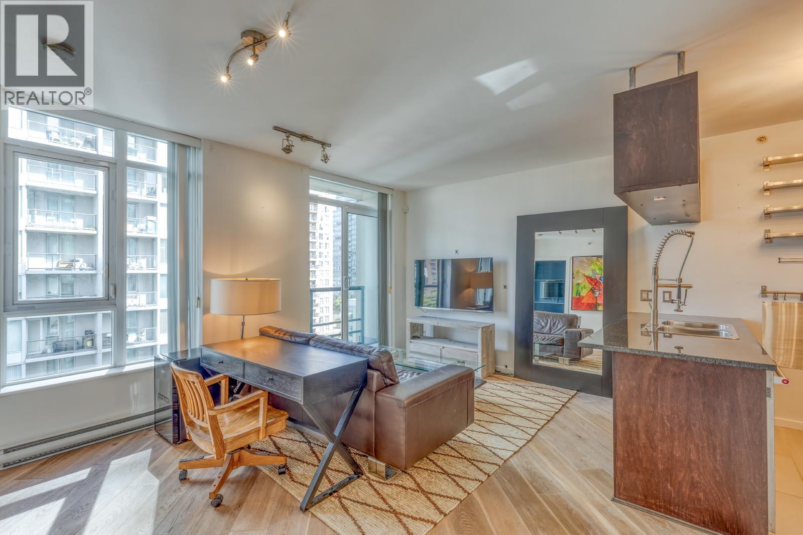 1 Bed, 1 Bath House for Sale in Vancouver – 1408 1001 HOMER STREET, Vancouver – MLS# R3144731 - Image 3