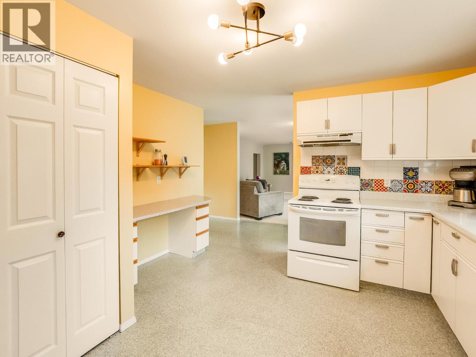 5648 Longbeach Road - 10