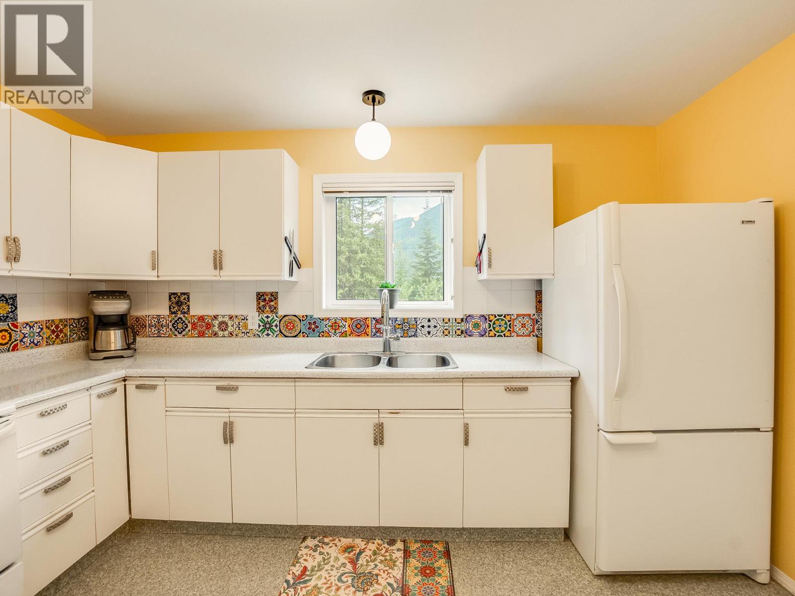 5648 Longbeach Road - 13