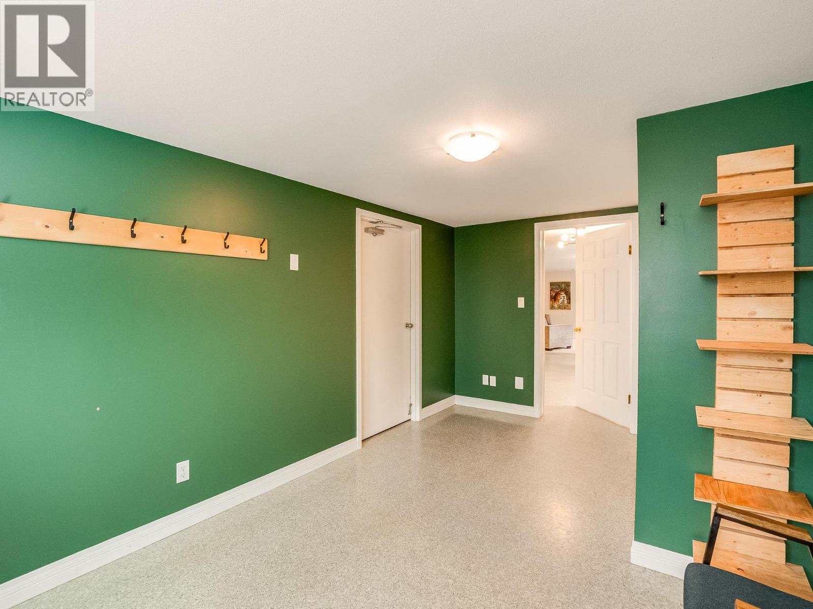 5648 Longbeach Road - 7