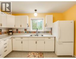 Partial bathroom - 5648 Longbeach Road, Nelson, BC V1L6N9 Photo 13