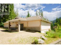 5648 Longbeach Road, Nelson, BC V1L6N9 Photo 62