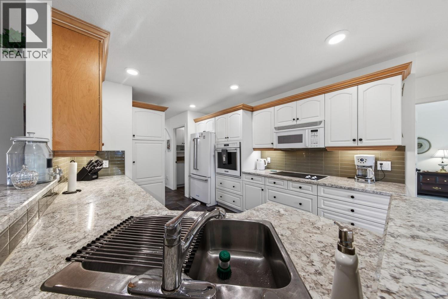 5152 RIVERVIEW Crescent, Fairmont Hot Springs