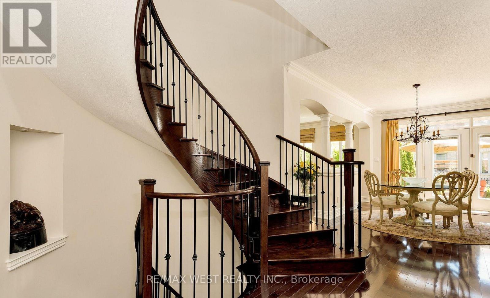 3338 FOX RUN CIRCLE - 17