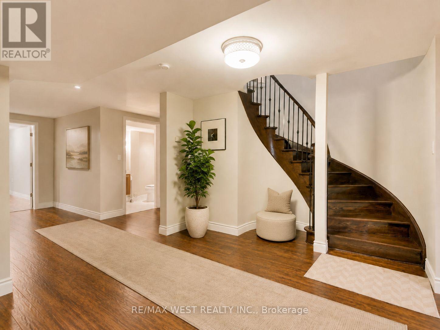 3338 FOX RUN CIRCLE - 31