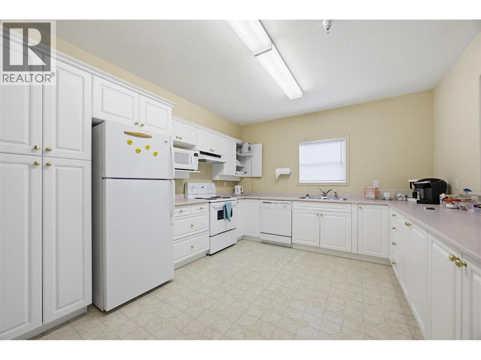 #312 120 Vernon Avenue - 18