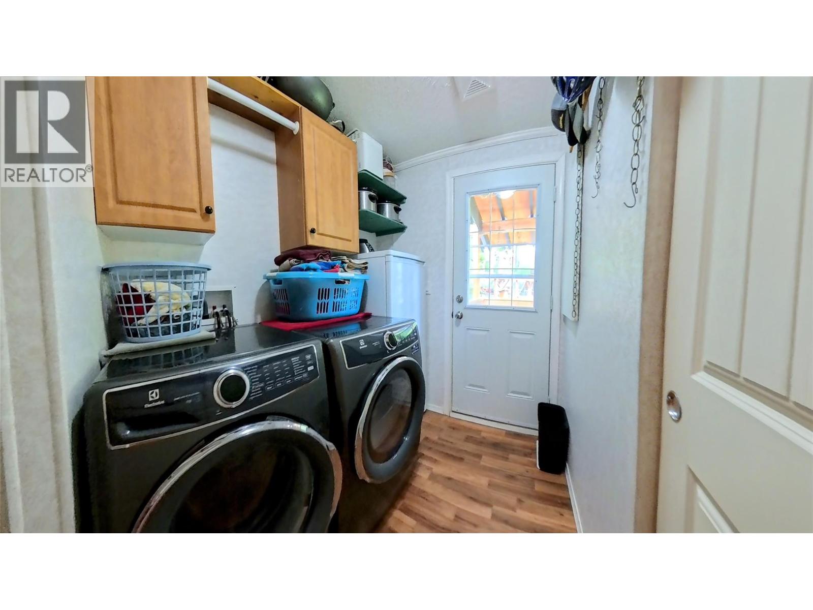 1768 Victoria Avenue - 42