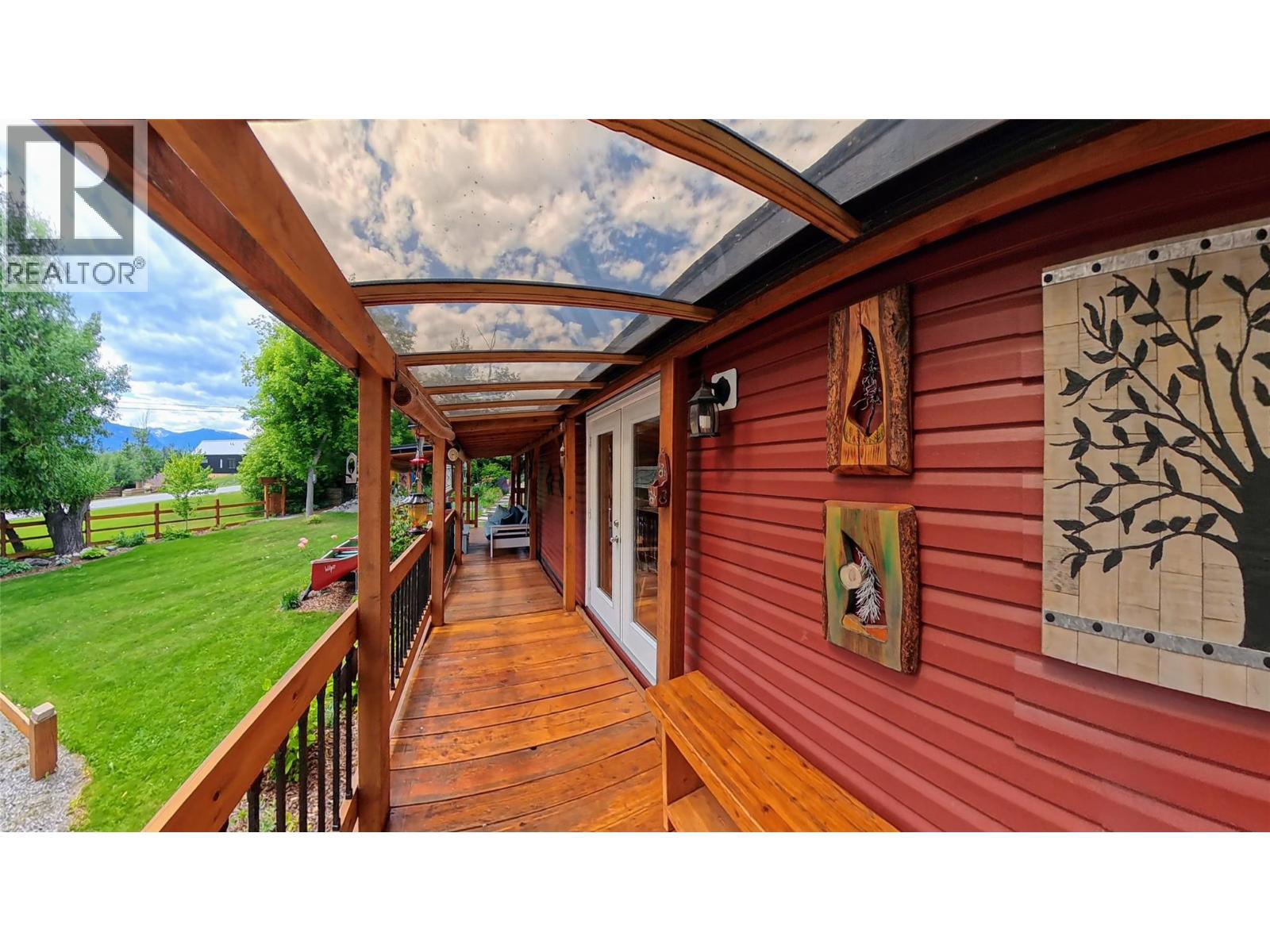 1768 Victoria Avenue - 4