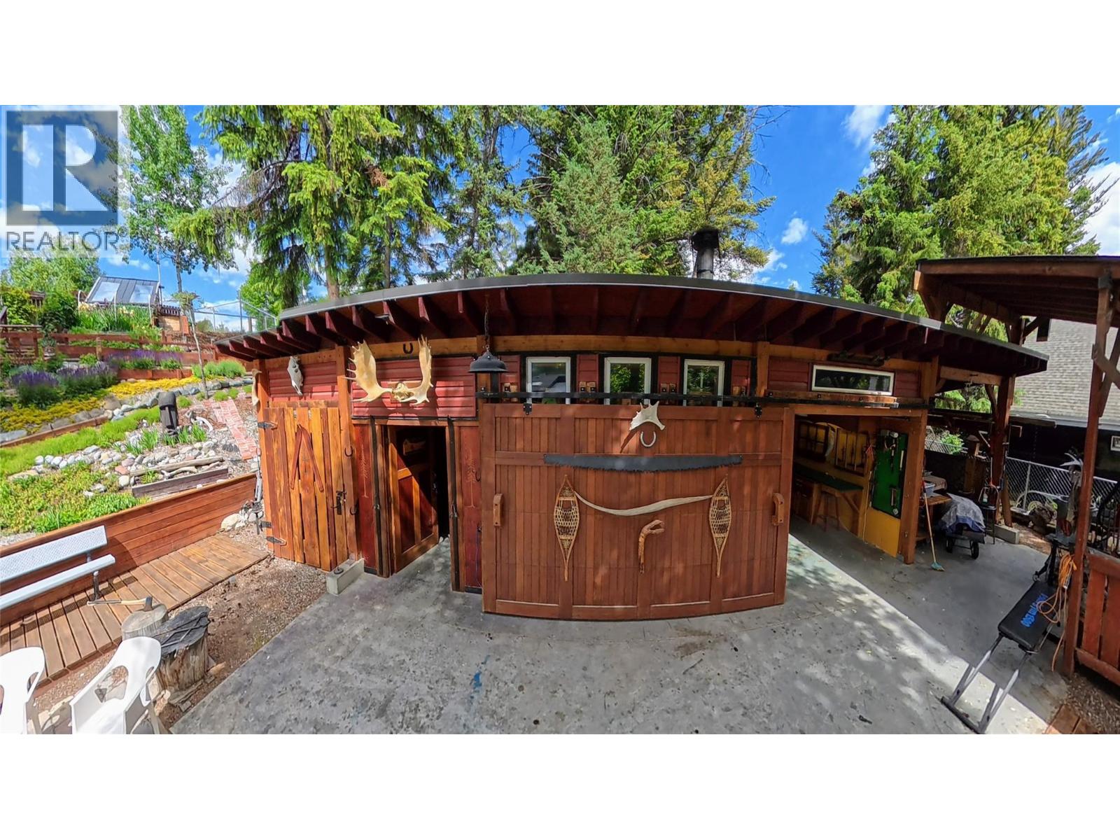1768 Victoria Avenue - 18