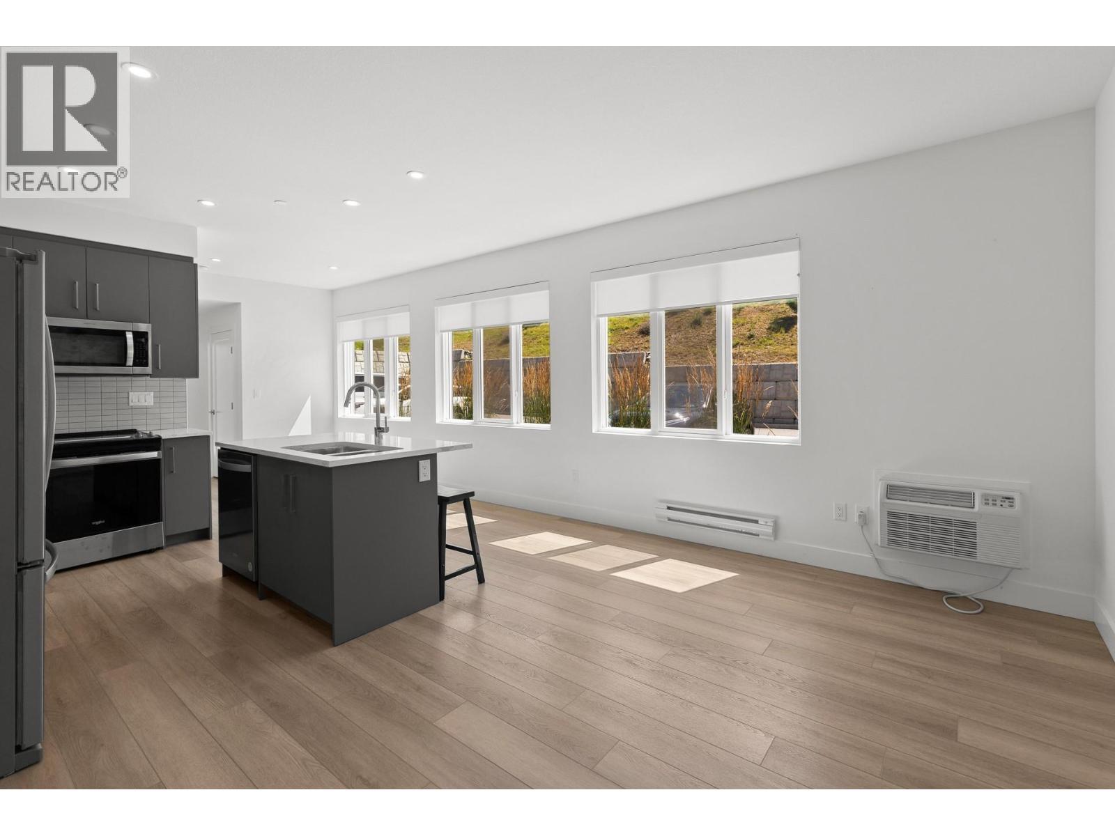 3434 Mckinley Beach Drive Unit# 103, Kelowna