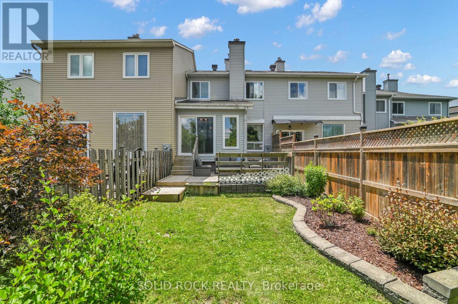 3 Bed, 3 Bath House for Sale in Ottawa – 74 PICKWICK DRIVE, Ottawa – MLS# X13546462 - Image 31