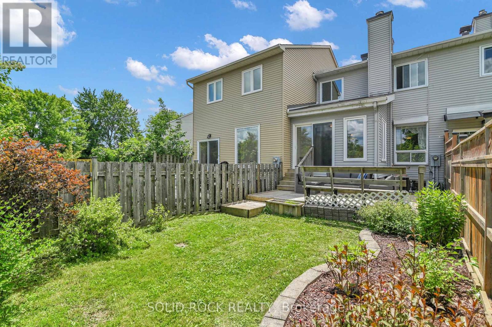 3 Bed, 3 Bath House for Sale in Ottawa – 74 PICKWICK DRIVE, Ottawa – MLS# X13546462 - Image 32