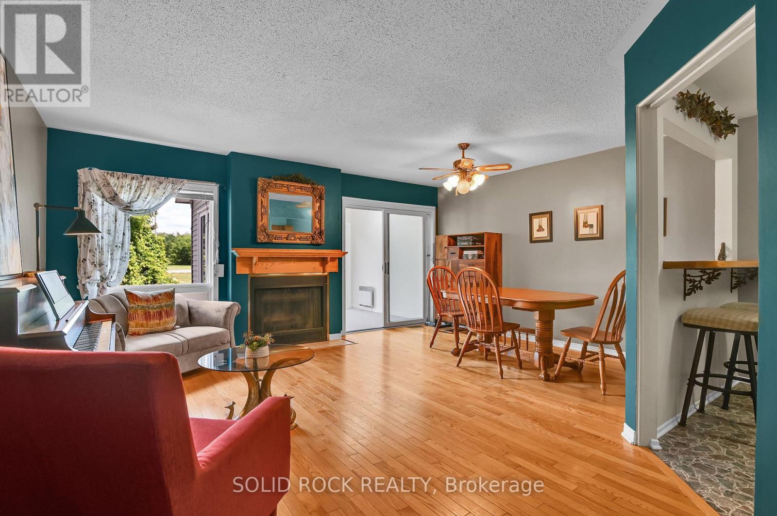 3 Bed, 3 Bath House for Sale in Ottawa – 74 PICKWICK DRIVE, Ottawa – MLS# X13546462 - Image 8