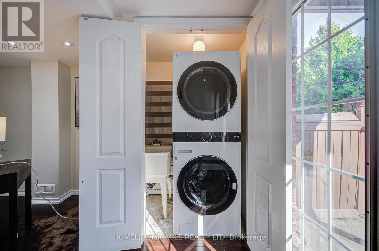 14 ROCK HAVEN LANE - 32