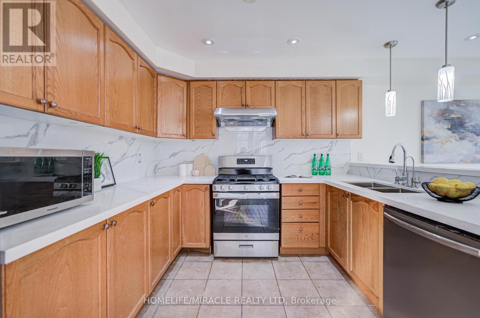 14 ROCK HAVEN LANE - 35