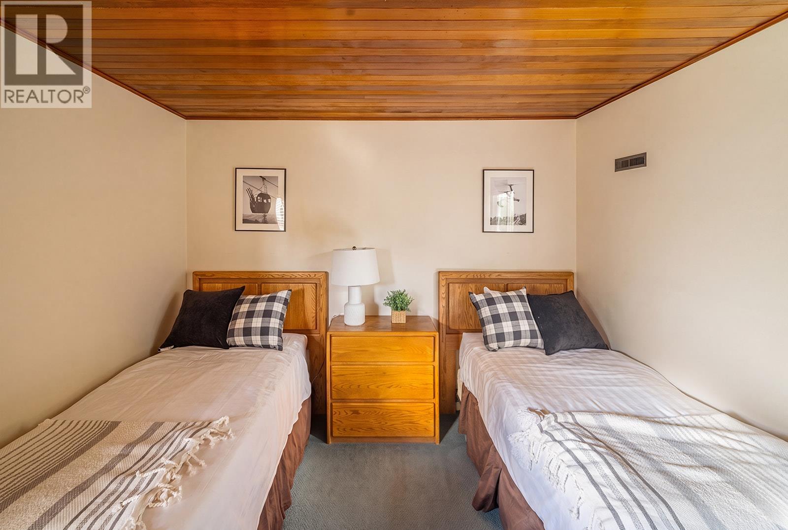 79 2400 CAVENDISH WAY, Whistler