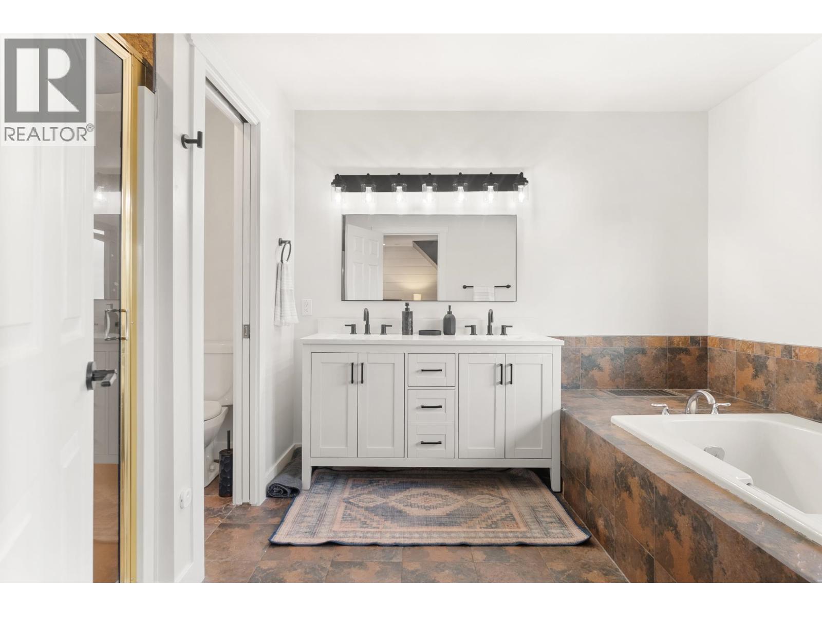 366 BALFOUR DRIVE, Coquitlam