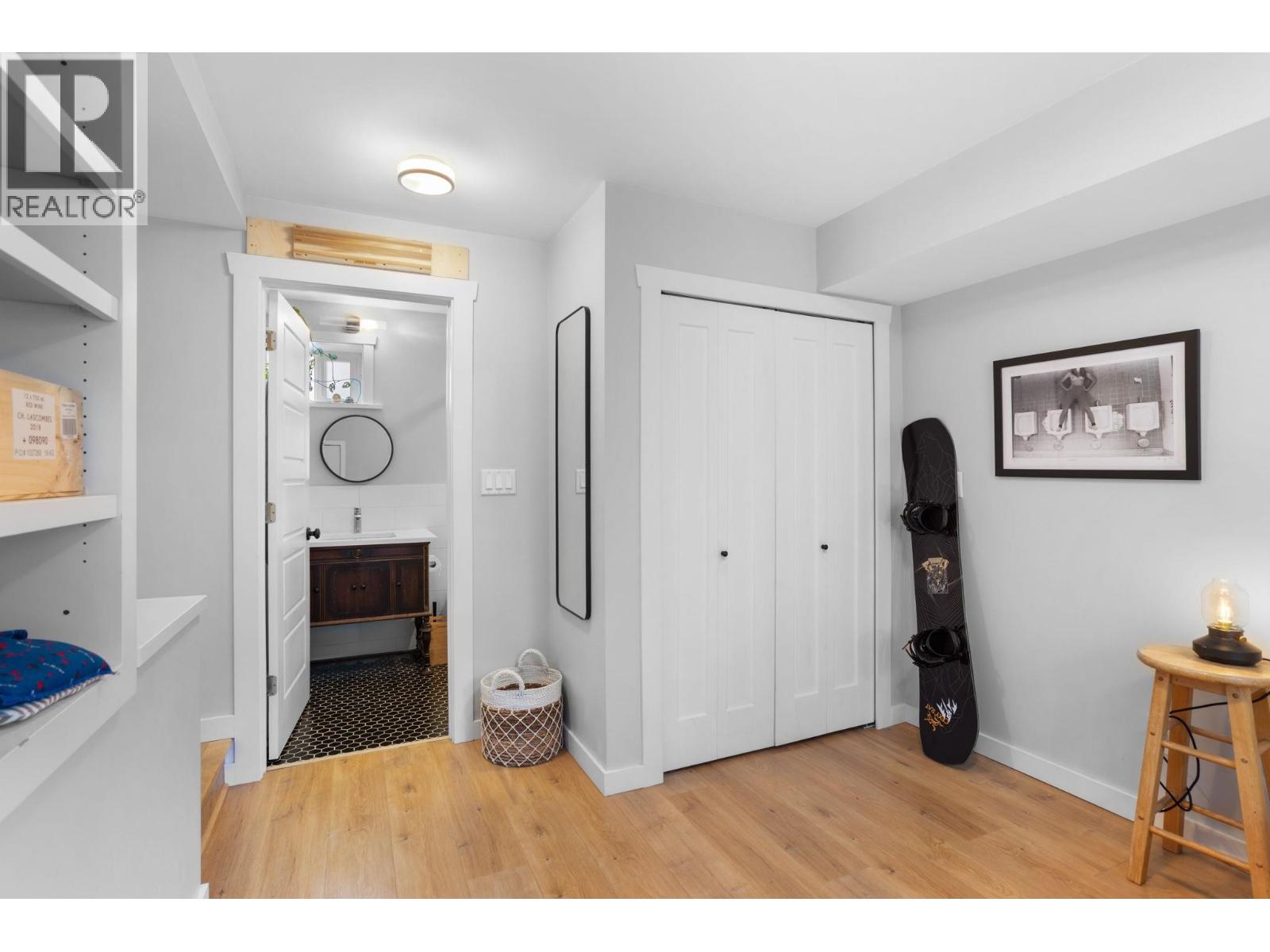 38290 CHESTNUT AVENUE, Squamish