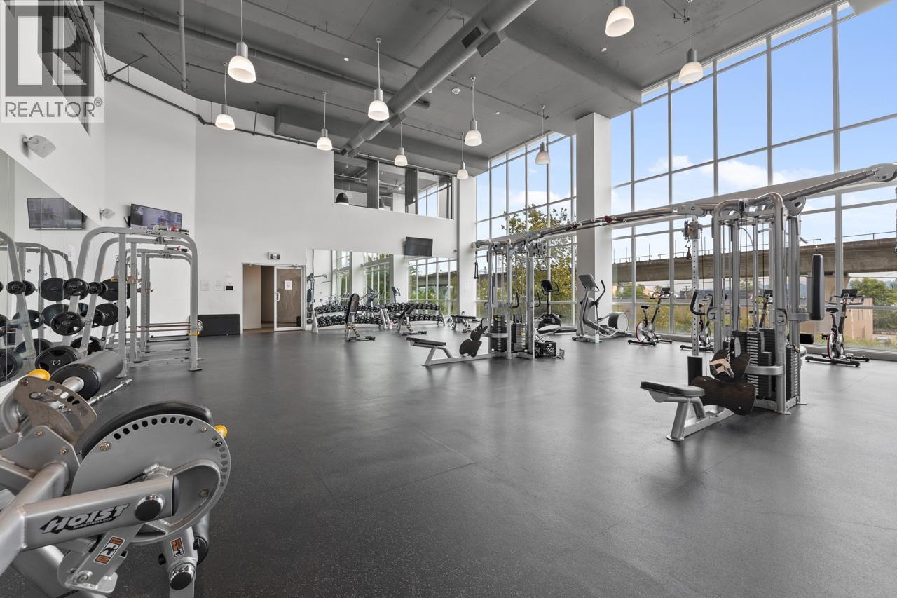 902 200 NELSON CRESCENT, New Westminster