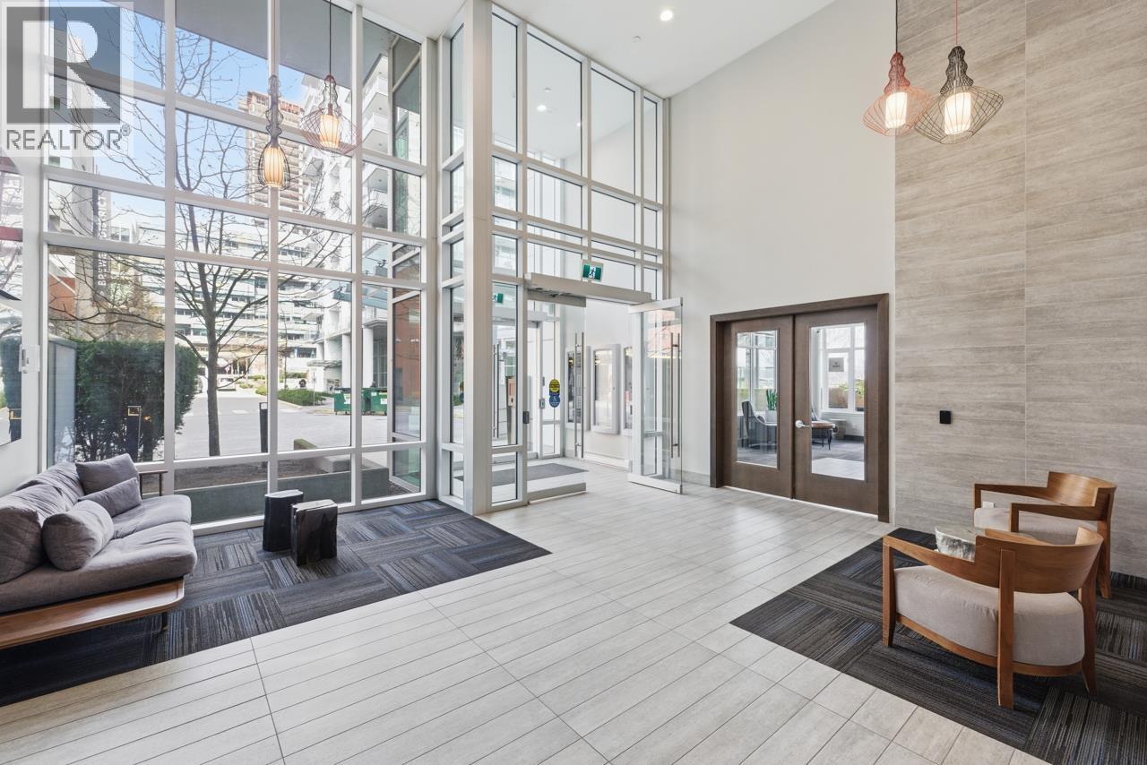 902 200 NELSON CRESCENT, New Westminster