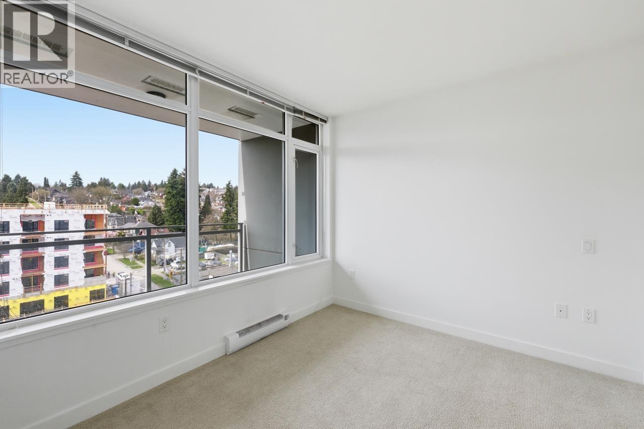 902 200 NELSON CRESCENT, New Westminster