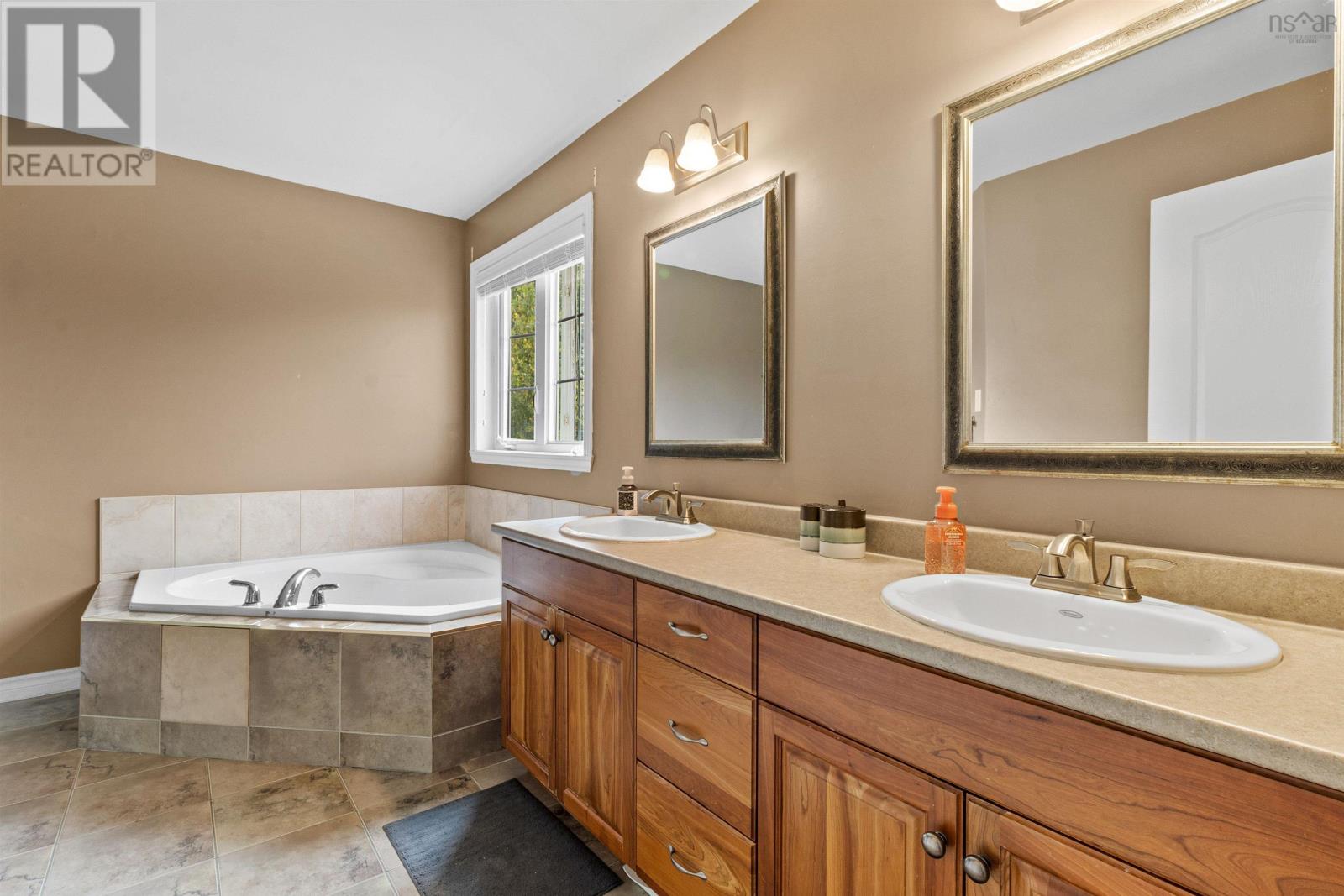 80 Tudor Lane - 23