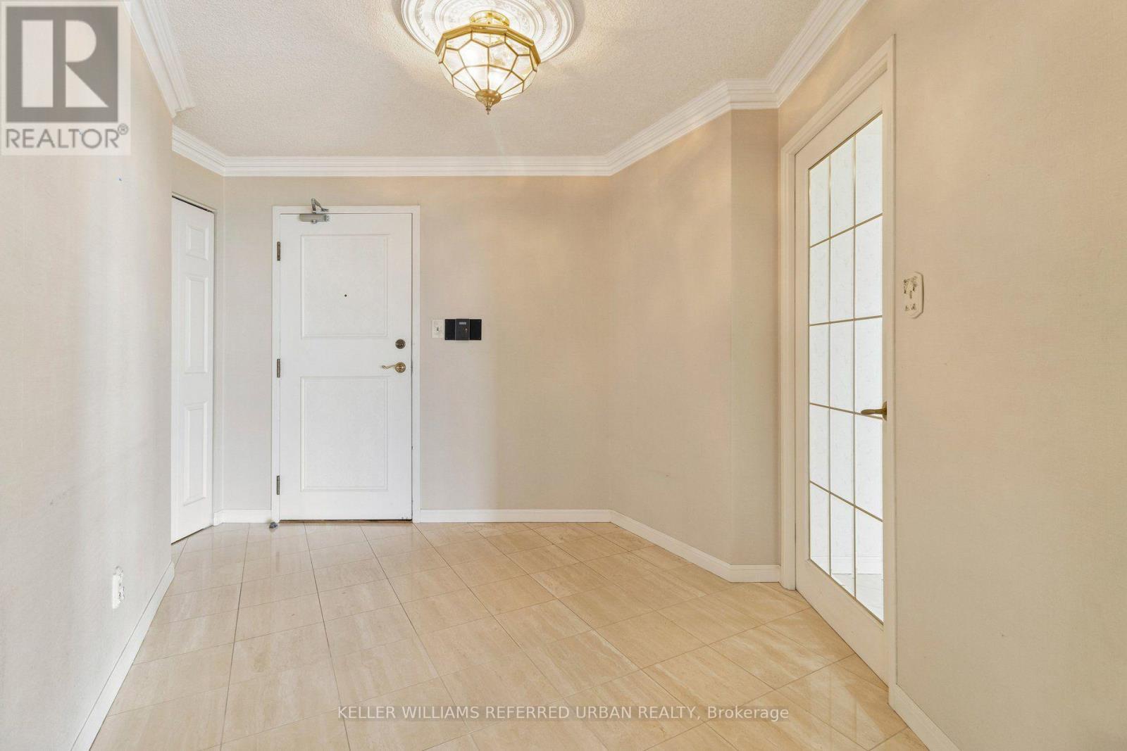#2103 85 SKYMARK DRIVE - Image 10