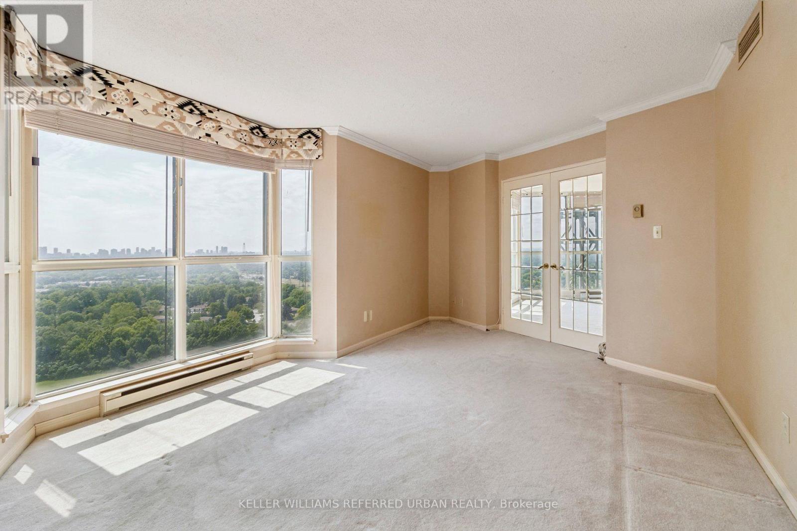 #2103 85 SKYMARK DRIVE - Image 18