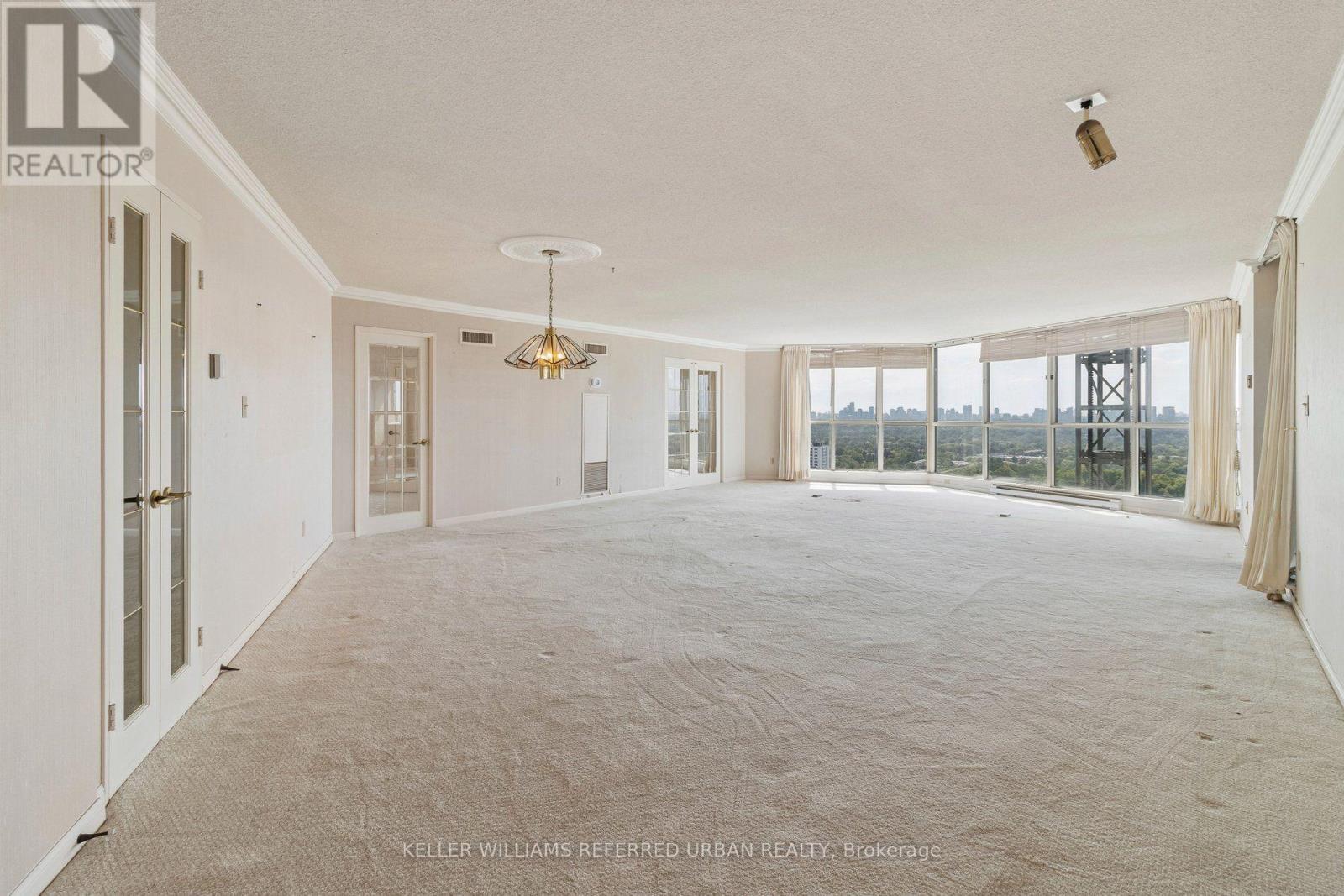 #2103 85 SKYMARK DRIVE - Image 21