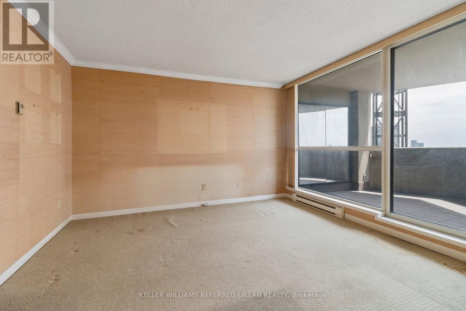 #2103 85 SKYMARK DRIVE - Image 24