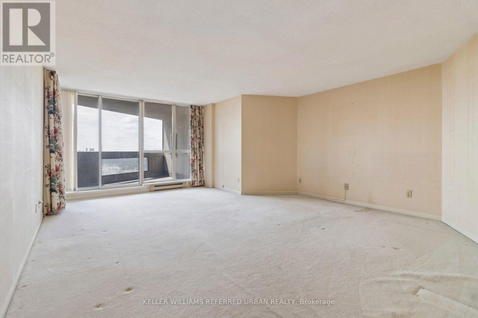 #2103 85 SKYMARK DRIVE - Image 28