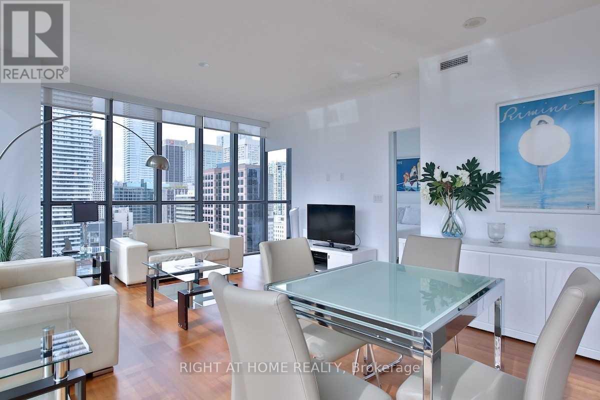#1903 110 CHARLES STREET E - 10