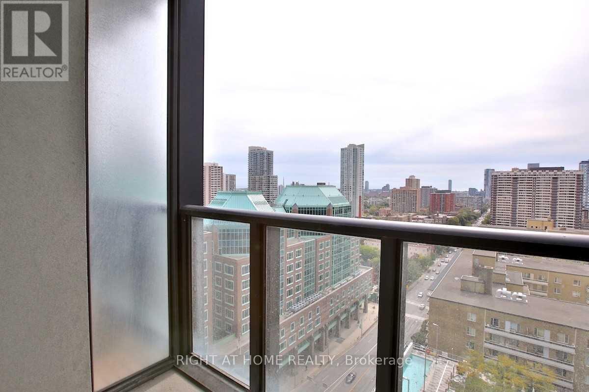 #1903 110 CHARLES STREET E - 26