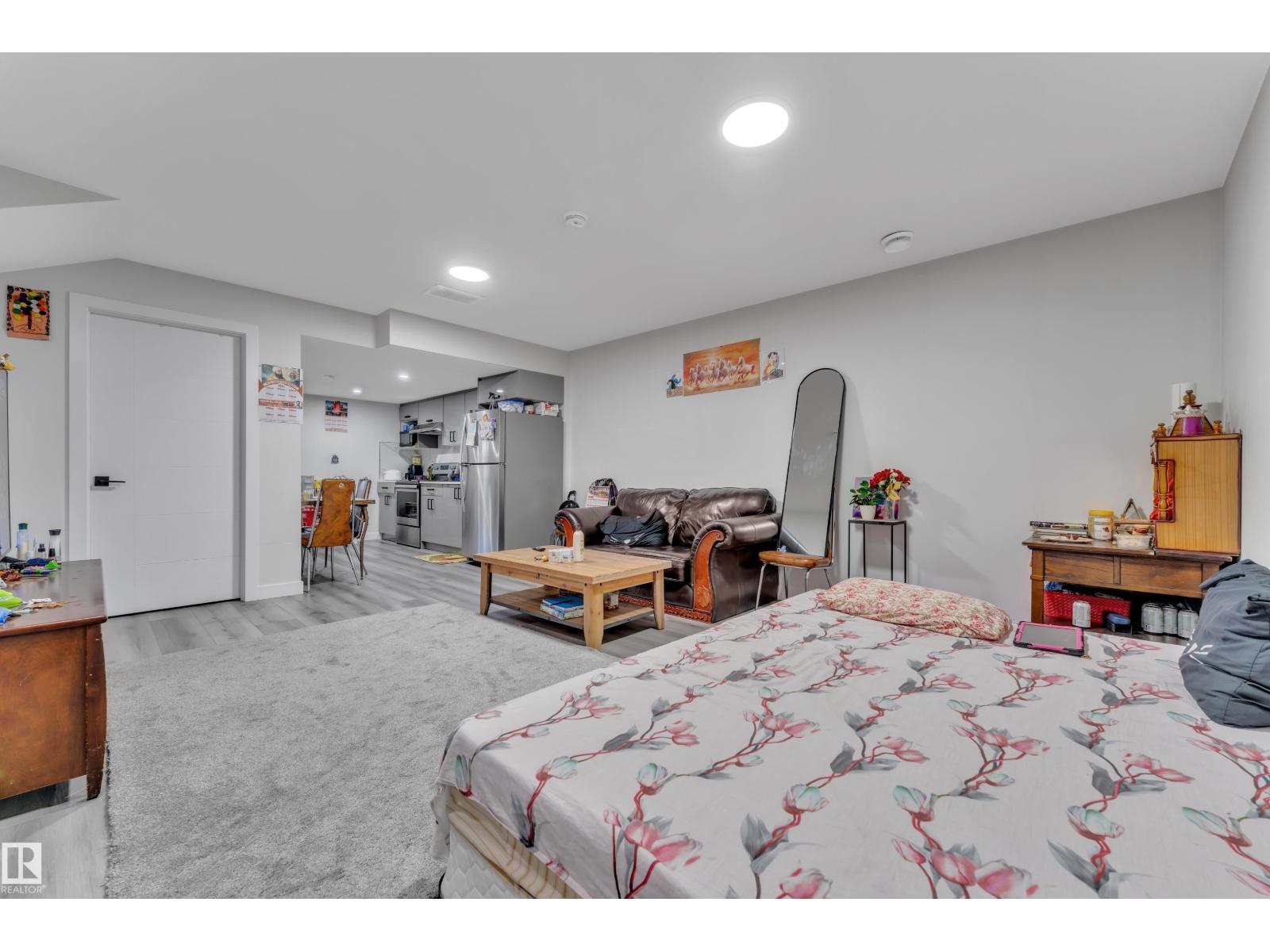 2246 54 ST SW - 30