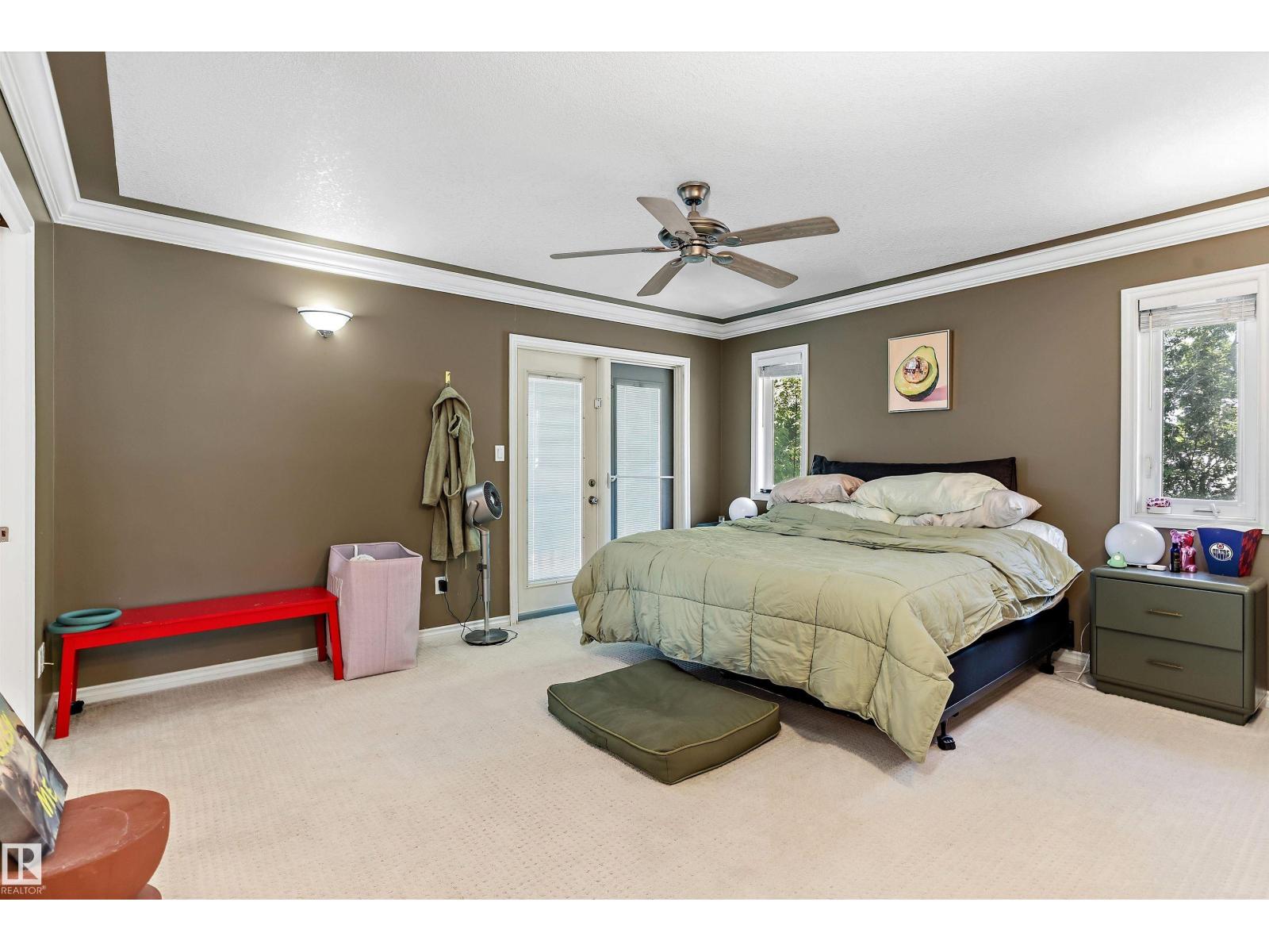 10506 82 ST NW - 18