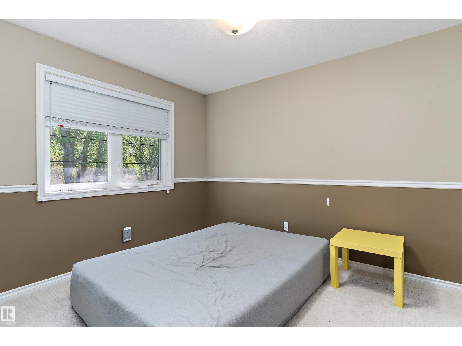 10506 82 ST NW - 25