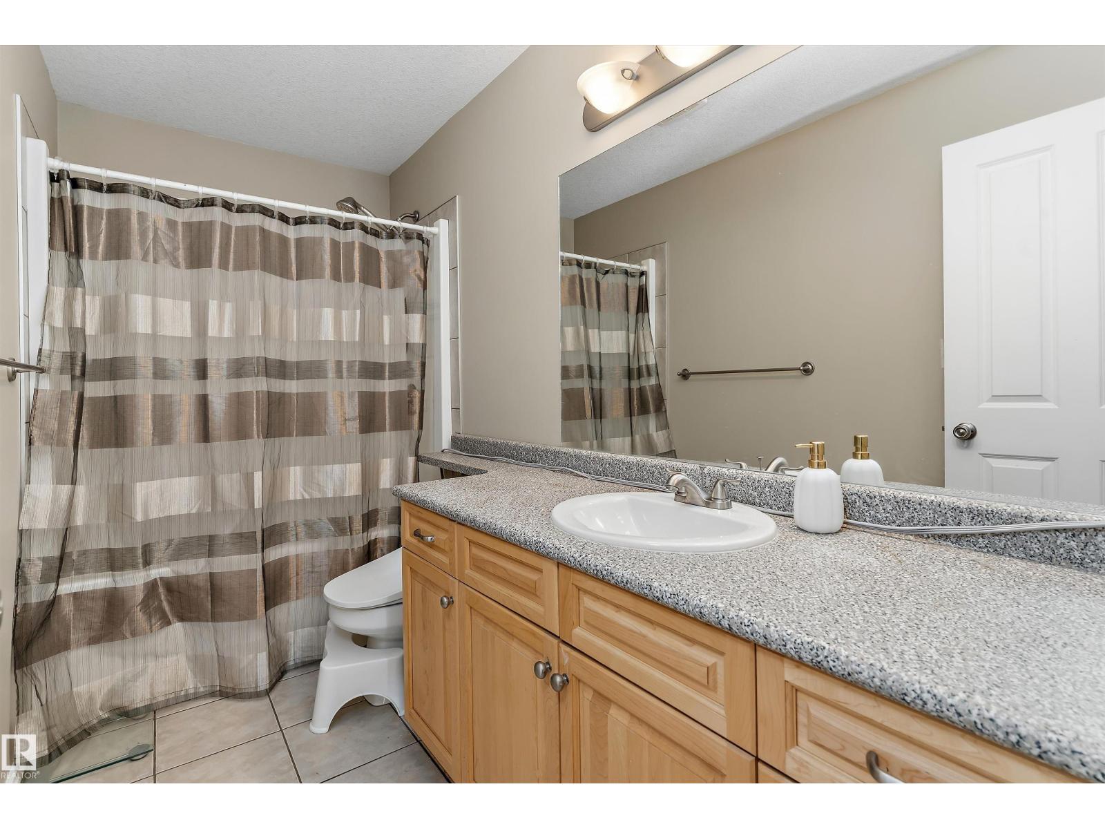 10506 82 ST NW - 27