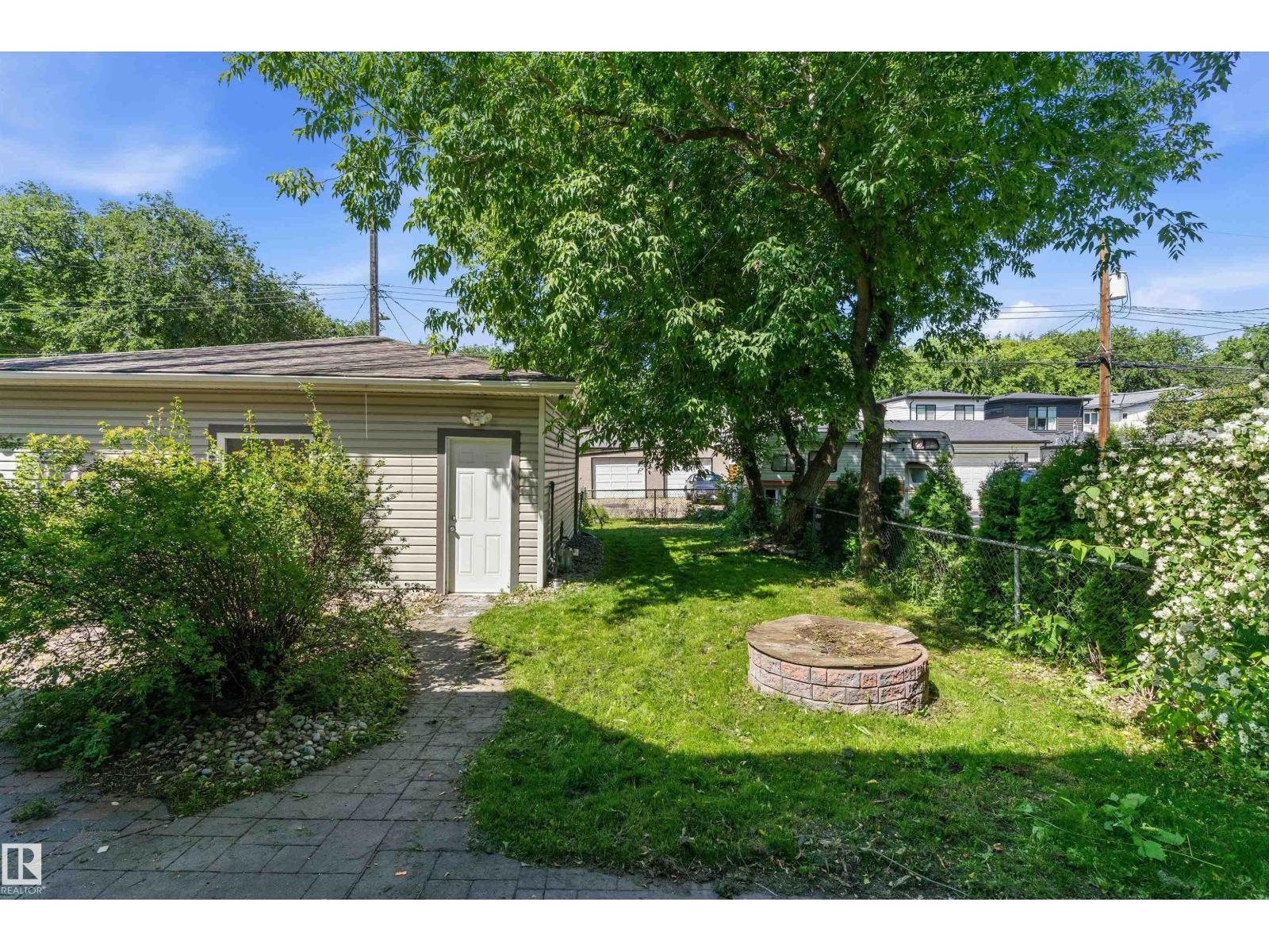 10506 82 ST NW - 36
