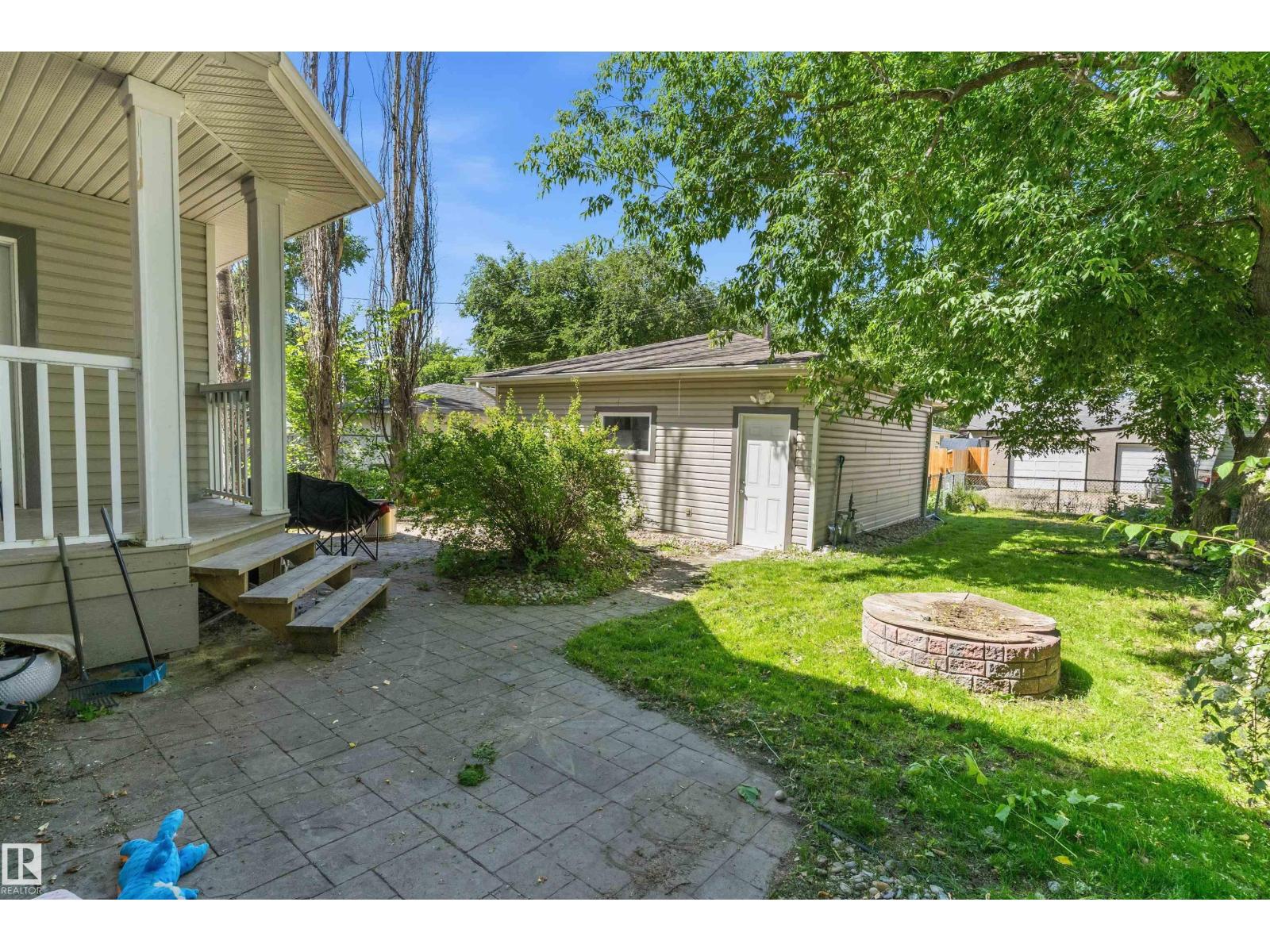 10506 82 ST NW - 39