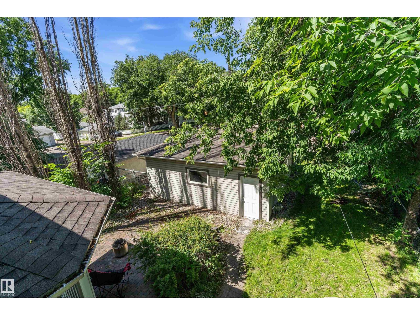 10506 82 ST NW - 35